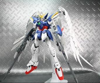 国产高达头盔视频素材  第2张