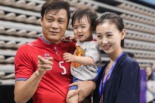 吐槽大会国产完整视频,国产喜剧的狂欢盛宴，笑点连连，槽点十足！  第3张